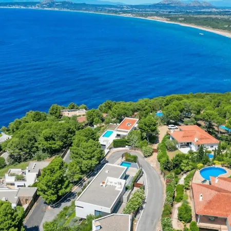 House With Spectacular Sea Views In Botel